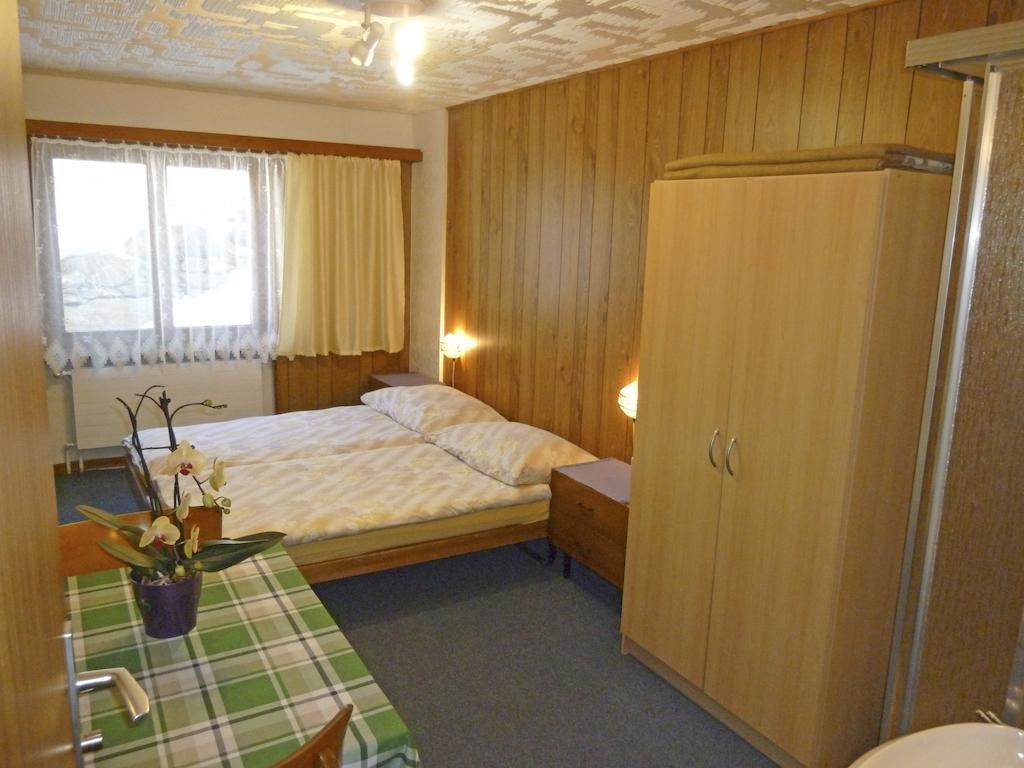 Pension Schoenblick Саас-Грунд Номер фото